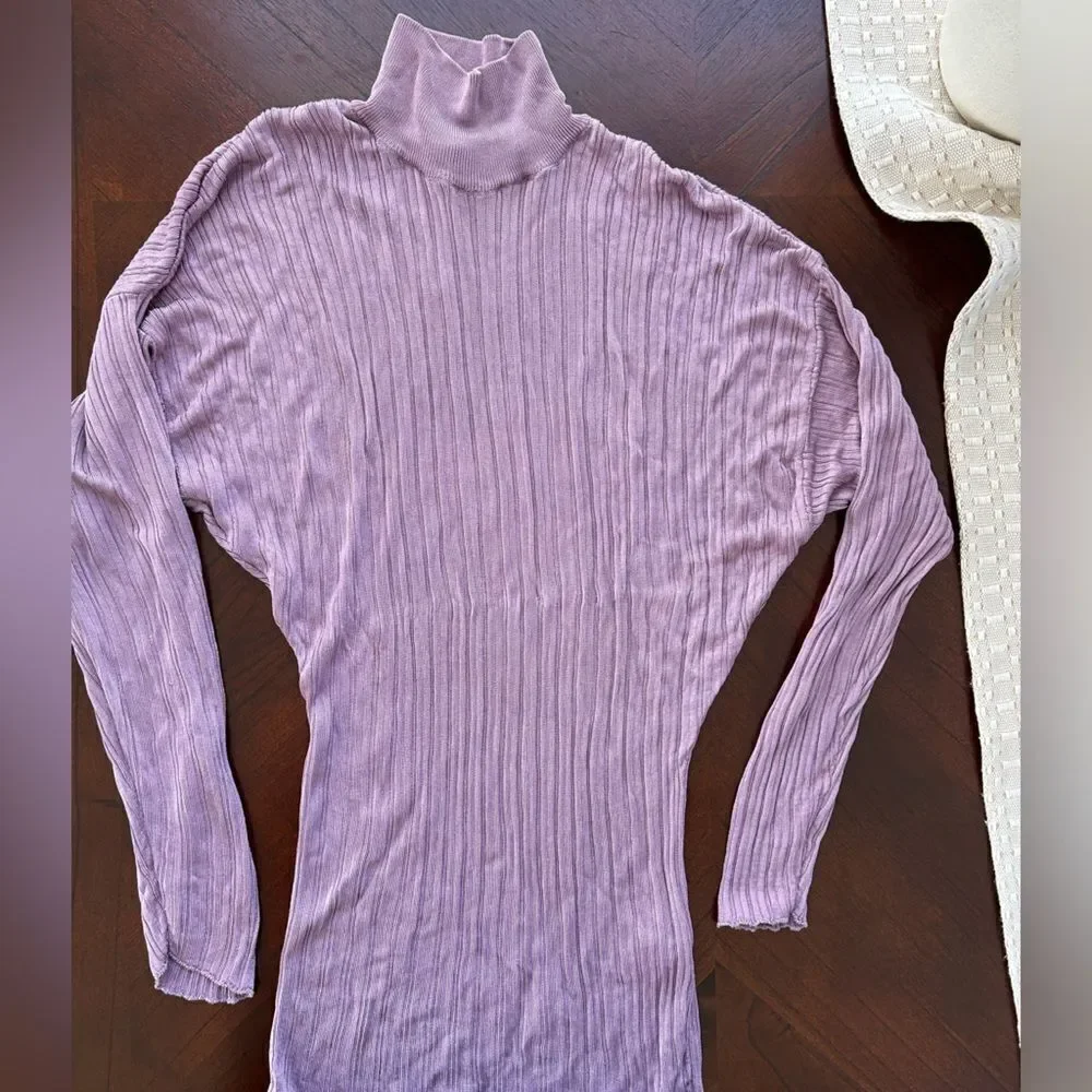 blouse with long sleeve stretch collar size M